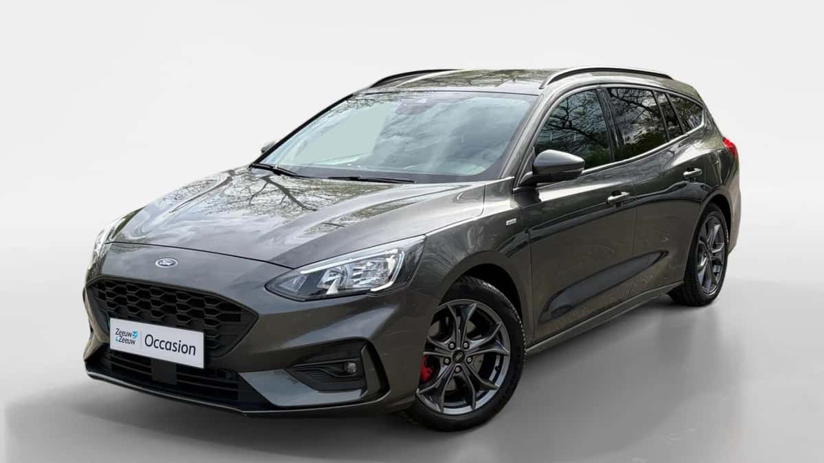 Ford Focus (2021) — foto 1