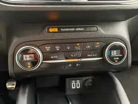 Ford Focus (2021) thumbnail 16