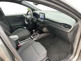 Ford Focus (2021) thumbnail 28