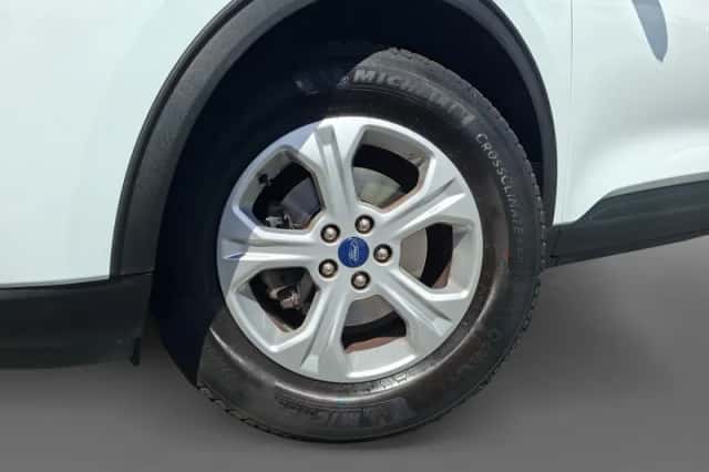 Ford Kuga (2020) thumbnail 2