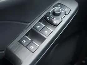Ford Kuga (2026) thumbnail 24