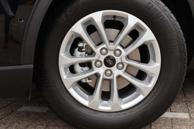 Ford Kuga (2026) thumbnail 5