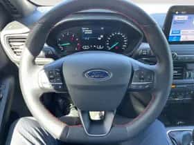 Ford Focus (2023) thumbnail 12