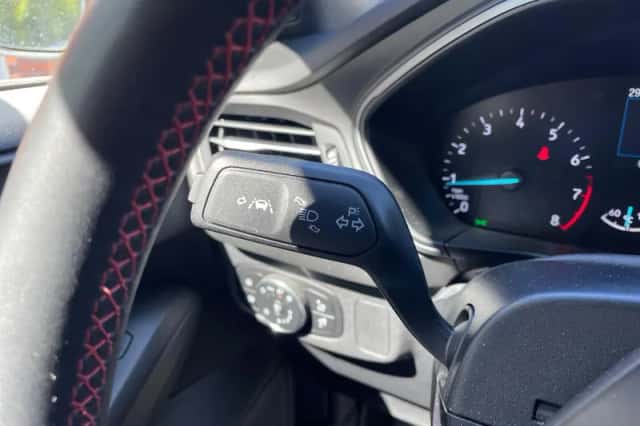 Ford Focus (2023) thumbnail 18