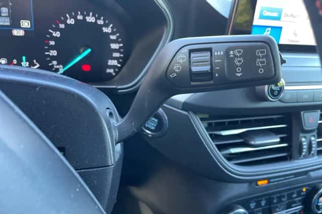Ford Focus (2023) thumbnail 19
