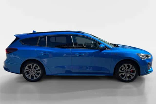 Ford Focus (2023) thumbnail 4