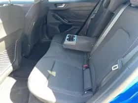 Ford Focus (2023) thumbnail 31