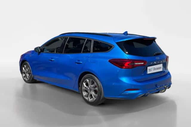 Ford Focus (2023) thumbnail 6