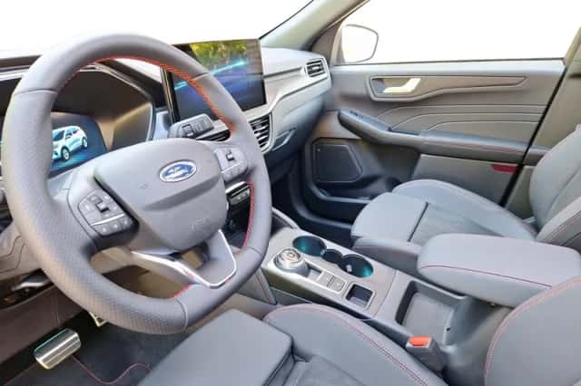 Ford Kuga (2026) thumbnail 17