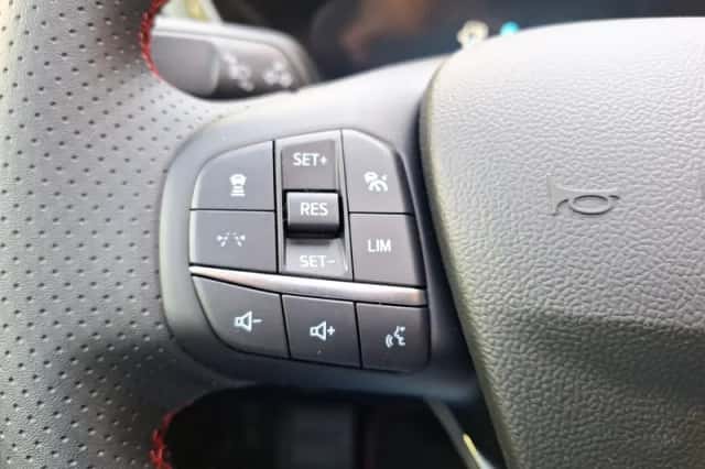 Ford Kuga (2026) thumbnail 24
