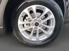 Ford Kuga (2026) thumbnail 2