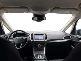 Ford S-Max (2023) thumbnail 12