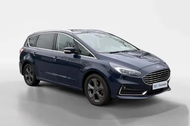 Ford S-Max (2023) thumbnail 3