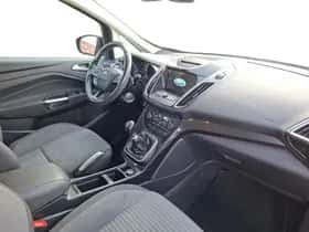 Ford C-Max (2018) thumbnail 19