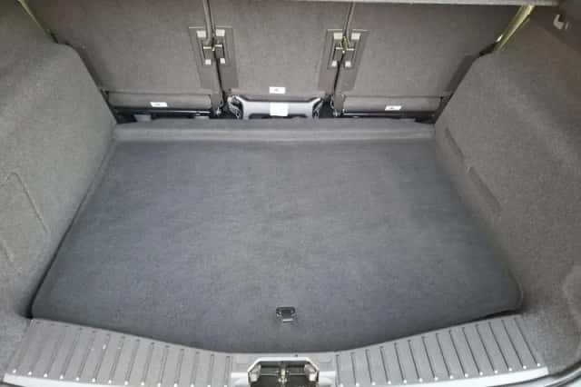 Ford C-Max (2018) thumbnail 21