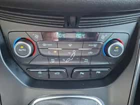 Ford C-Max (2018) thumbnail 23