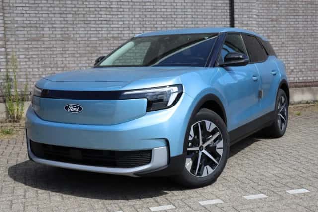 Ford Explorer (2026) thumbnail 2