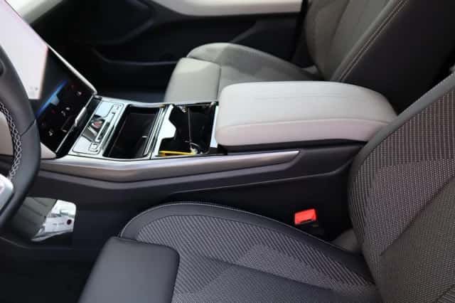 Ford Explorer (2026) thumbnail 28