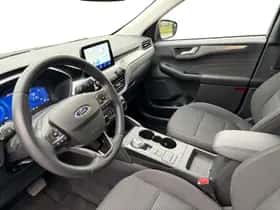 Ford Kuga (2023) thumbnail 11