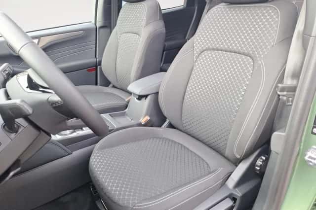 Ford Kuga (2026) thumbnail 6