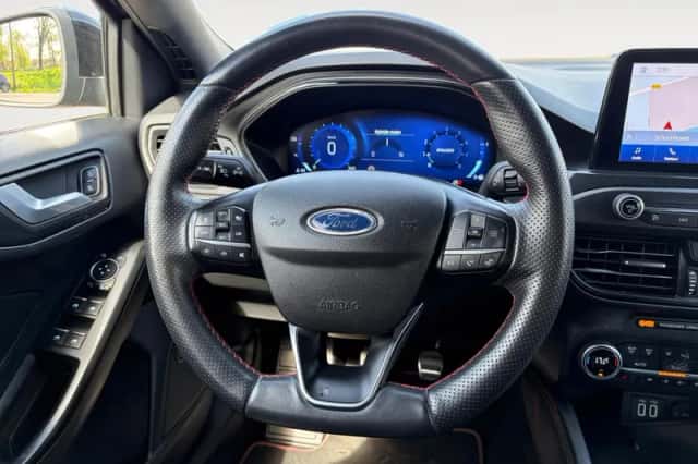 Ford Focus (2021) thumbnail 12
