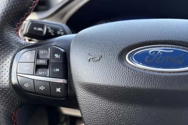 Ford Focus (2021) thumbnail 13