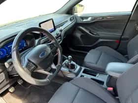 Ford Focus (2021) thumbnail 10