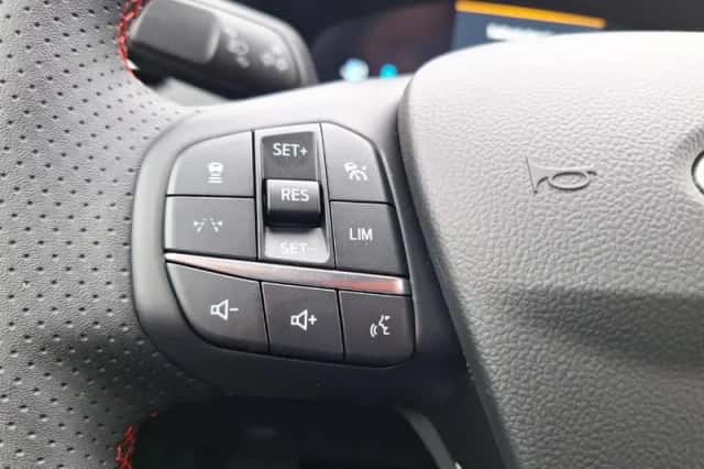 Ford Kuga (2026) thumbnail 17