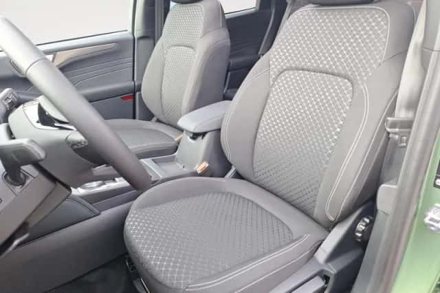 Ford Kuga (2026) thumbnail 17