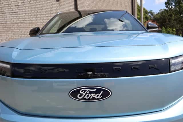 Ford Explorer (2026) thumbnail 4