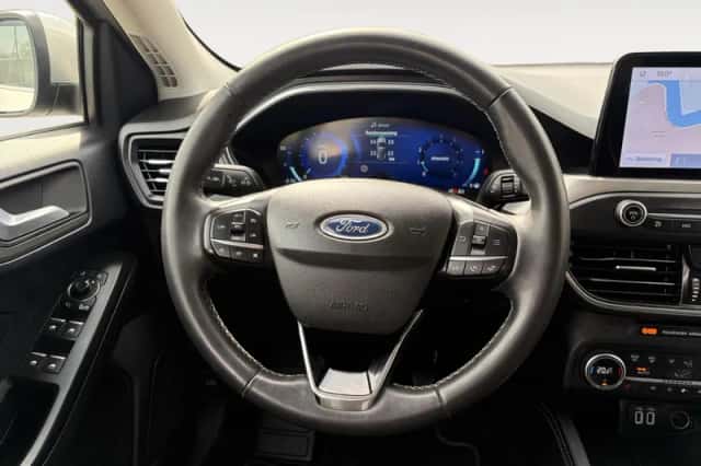 Ford Focus (2021) thumbnail 12