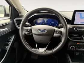 Ford Focus (2021) thumbnail 12