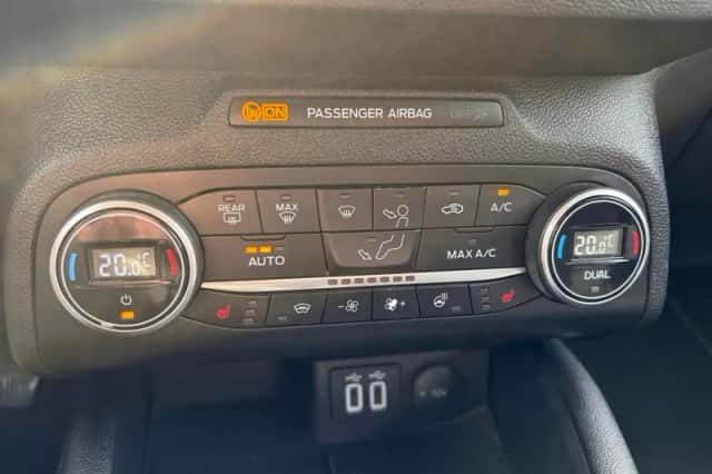 Ford Focus (2021) thumbnail 18
