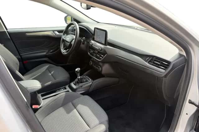 Ford Focus (2021) thumbnail 19