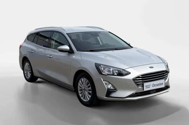 Ford Focus (2021) thumbnail 3