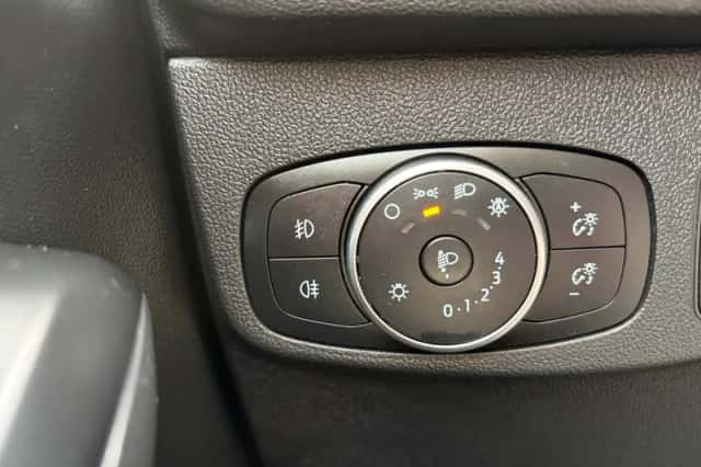 Ford Focus (2021) thumbnail 24