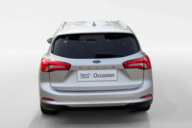 Ford Focus (2021) thumbnail 6