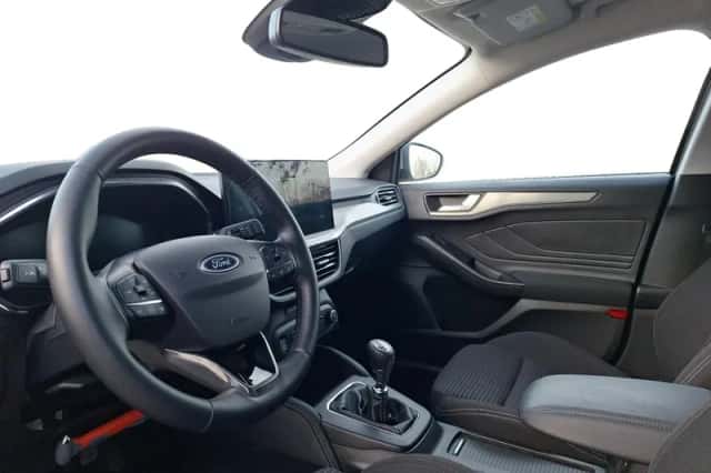 Ford Focus (2024) thumbnail 18