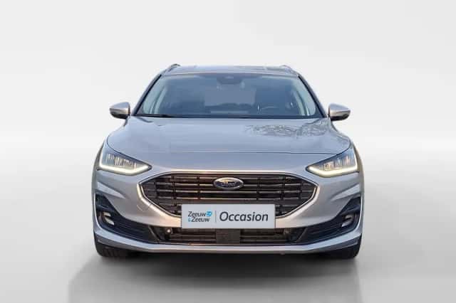 Ford Focus (2024) thumbnail 3