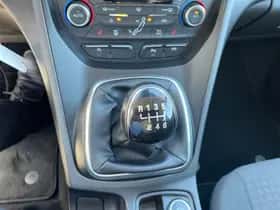 Ford Grand C-Max (2019) thumbnail 18