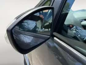 Ford Grand C-Max (2019) thumbnail 27