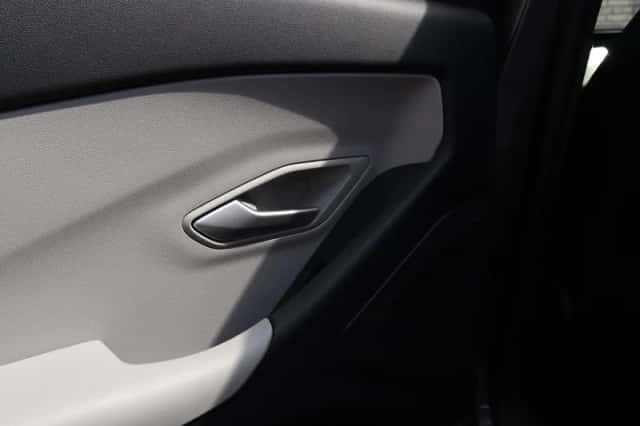 Ford Explorer (2026) thumbnail 17