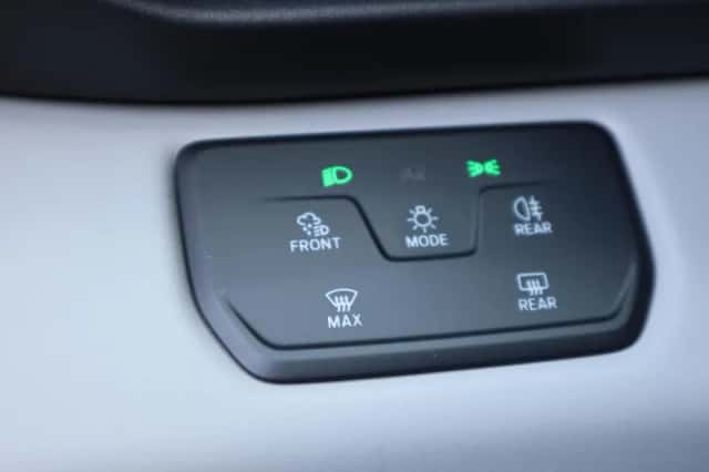 Ford Explorer (2026) thumbnail 25