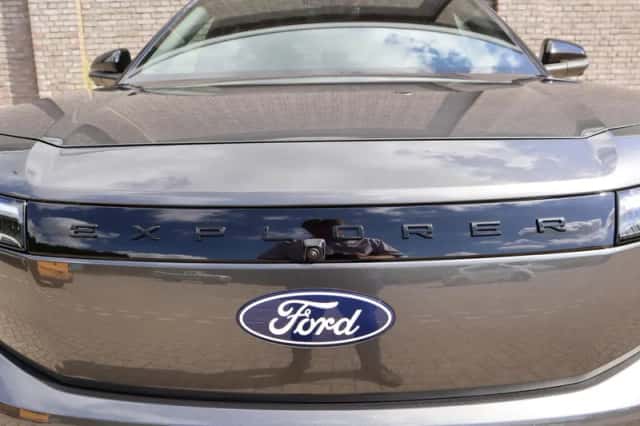 Ford Explorer (2026) thumbnail 6