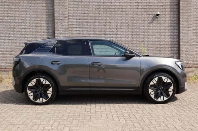 Ford Explorer (2026) thumbnail 9