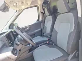 Ford E-Transit Courier (2026) thumbnail 12