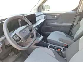 Ford E-Transit Courier (2026) thumbnail 13