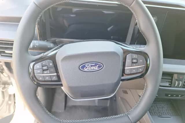 Ford E-Transit Courier (2026) thumbnail 14