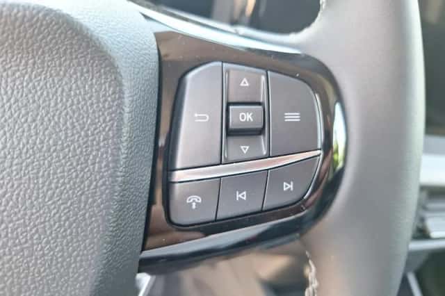 Ford E-Transit Courier (2026) thumbnail 17