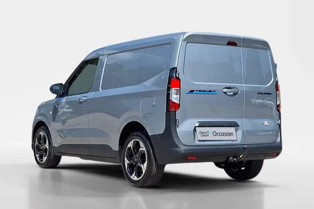 Ford E-Transit Courier (2026) thumbnail 7